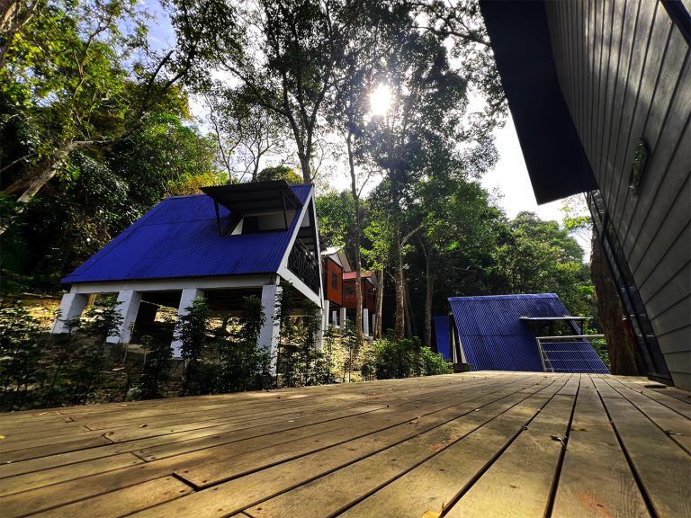 A Frame Room picture