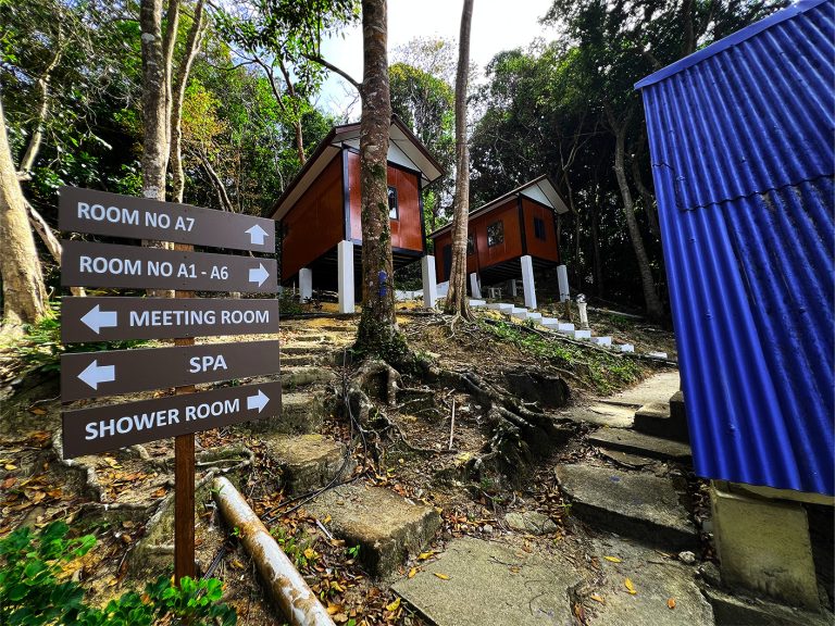 A Frame Room picture